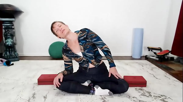 Jabardasti Yoga Class Khun Wali